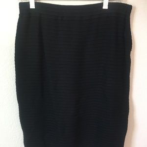 St John Knit Ribbed Black Midi Skirt
